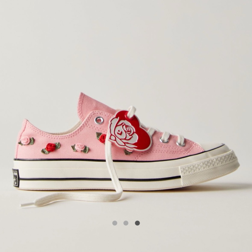 NIB Converse Chuck 70 Love Me Low-Top Sneakers - Picture 3 of 4